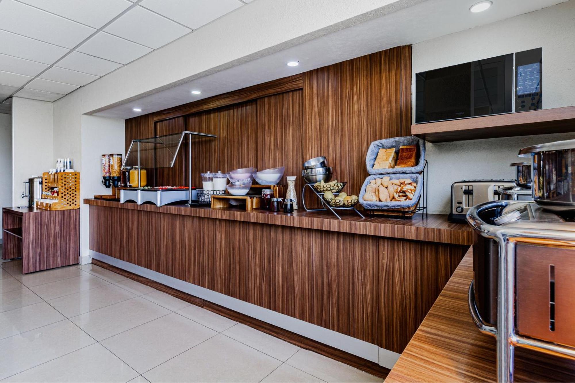 City Express By Marriott Tuxtla Gutiérrez エクステリア 写真