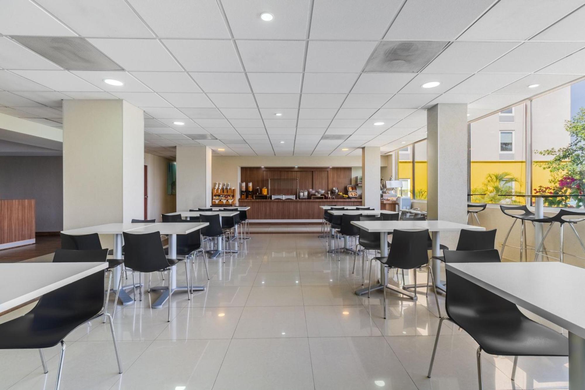 City Express By Marriott Tuxtla Gutiérrez エクステリア 写真