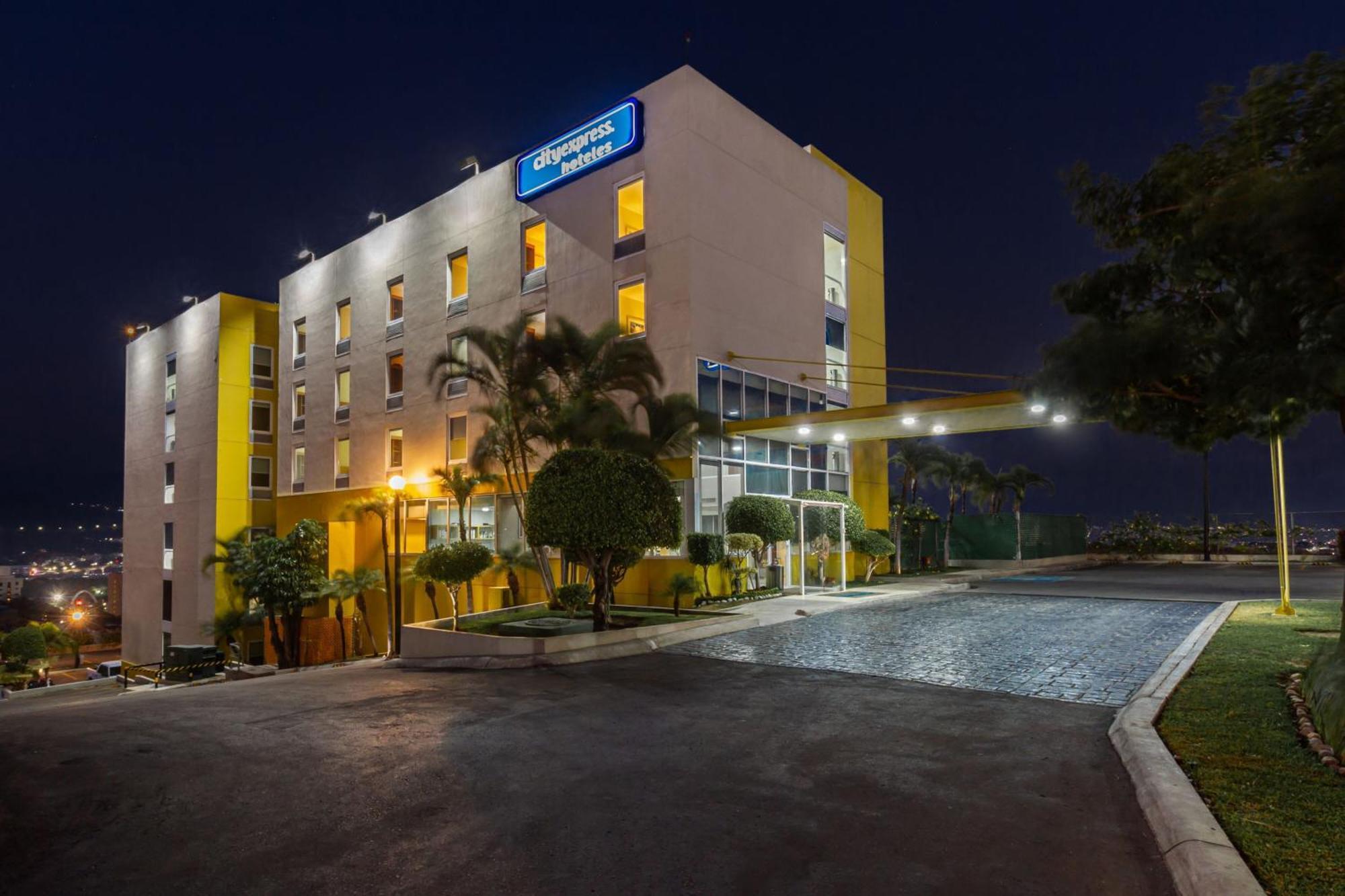 City Express By Marriott Tuxtla Gutiérrez エクステリア 写真